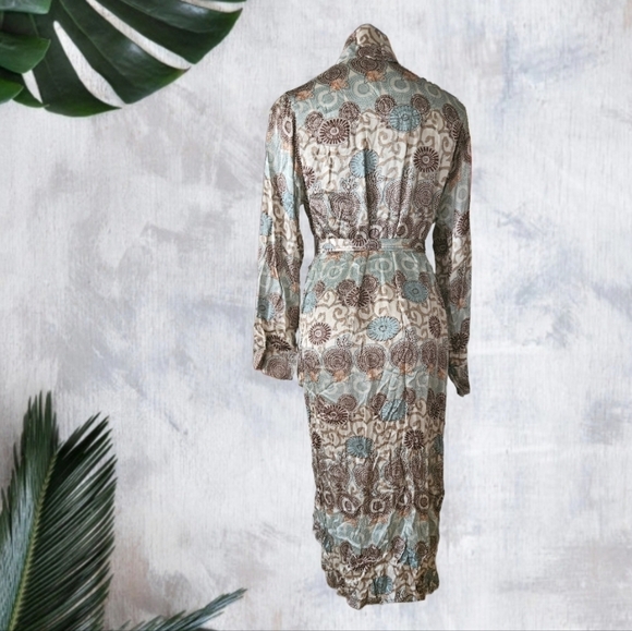 Arobatherapy Rayon Robe - Picture 2 of 4